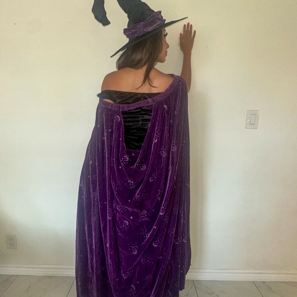 Eternal Witch Costume - Black and Purple - Picture 4 of 5